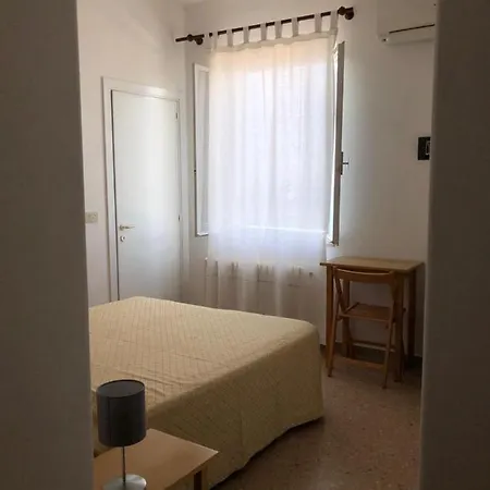 Castello - Solo Pernotto מלון 2*