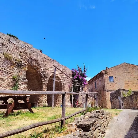 Castello Di Mara 2*
