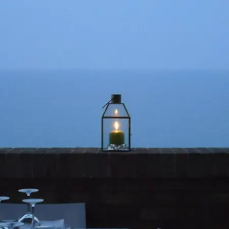 Hotell Castello Di Mara 2*