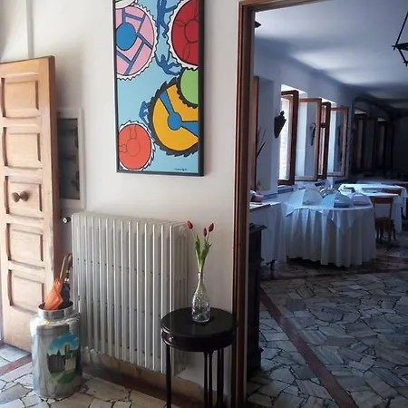 Hotell Castello Di Mara Cupra Marittima