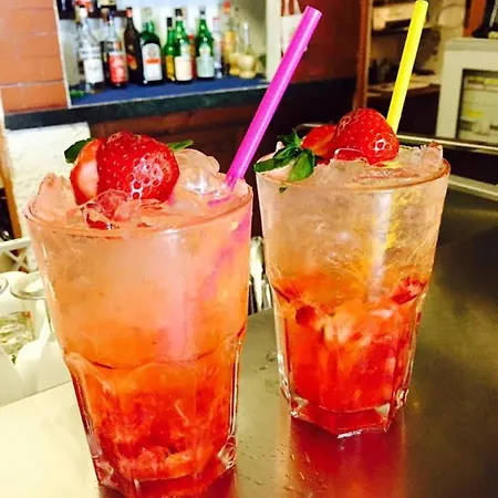 Castello - Solo Pernotto 쿠프라마리티마