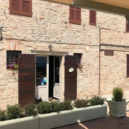 Castello Di Mara Hotel 2*