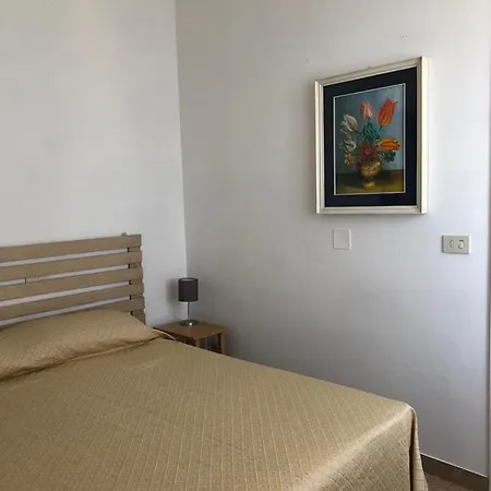 Castello Di Mara Hotel 2*
