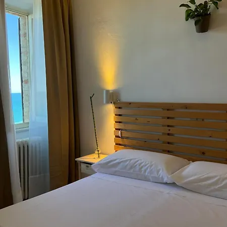 Castello Di Mara Hotell